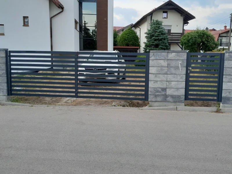 Zdjęcie - brama wjazdowa widok